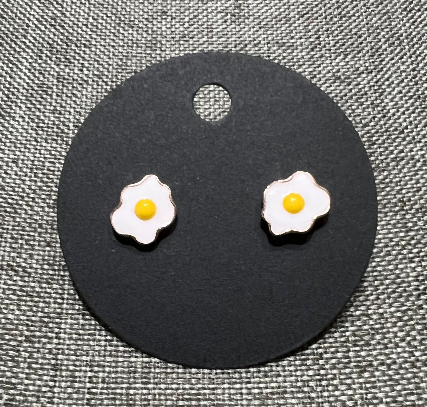 Eggs earrings