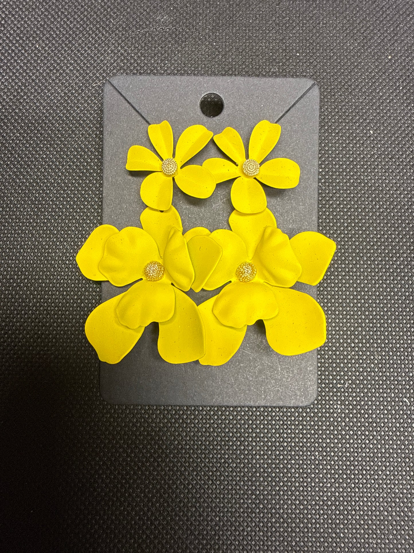 Yellow flowers earrings