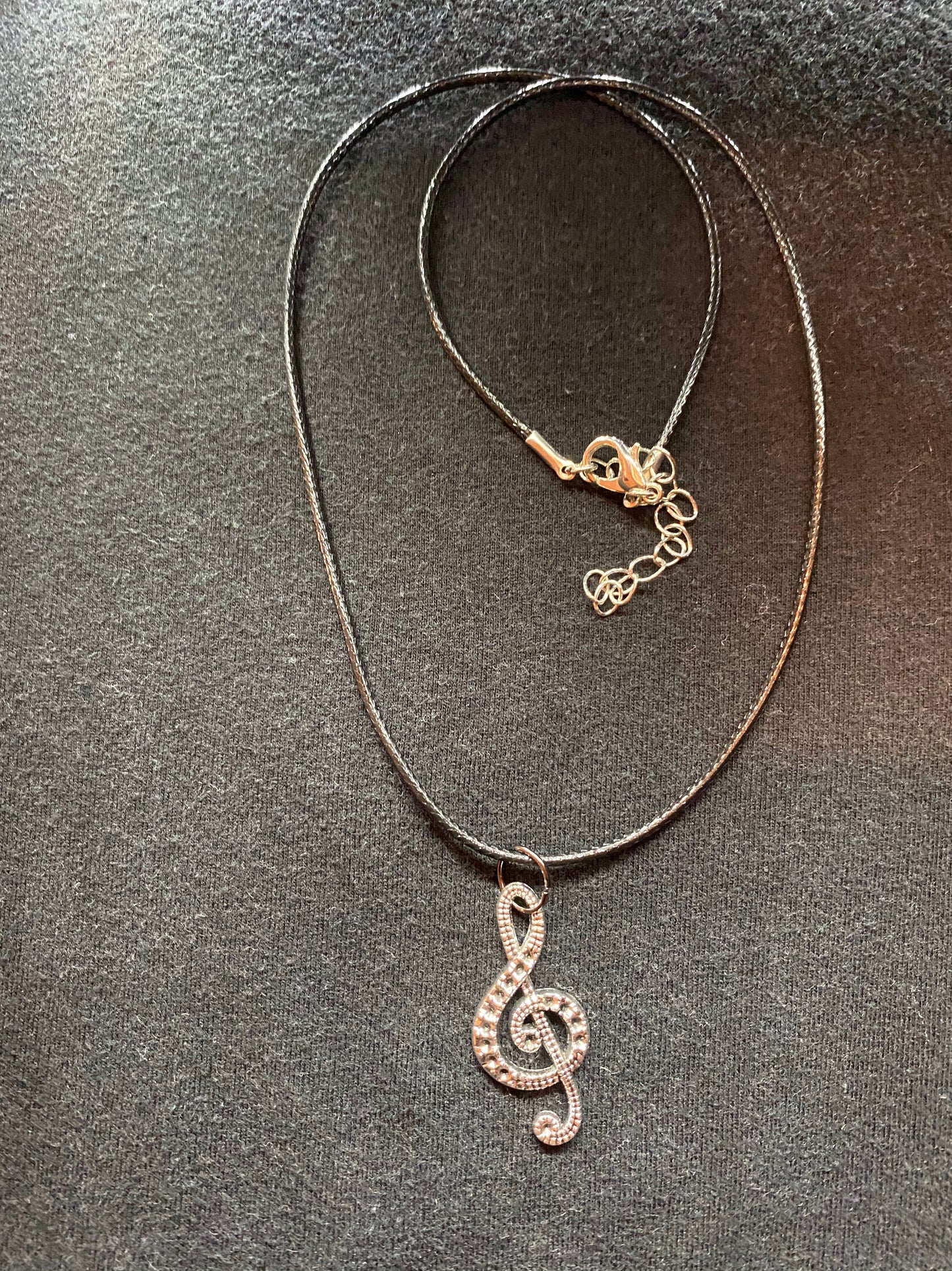 Musical note necklace