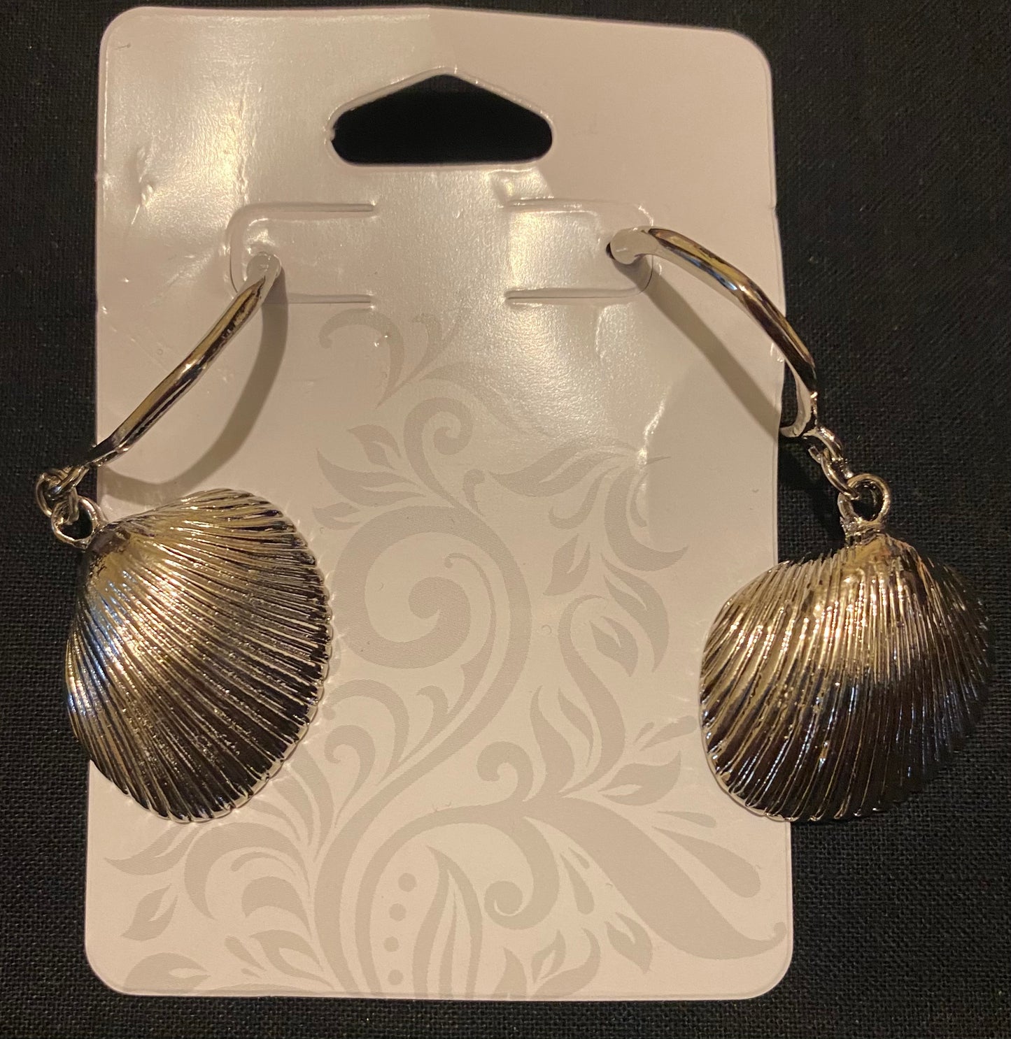 Shell earrings