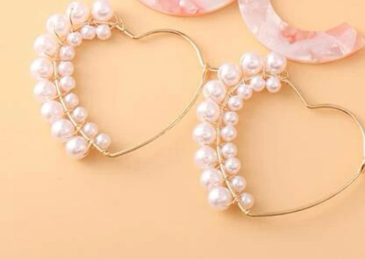 Hear and pearls earrings