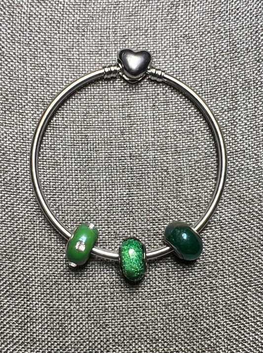 Green bracelet