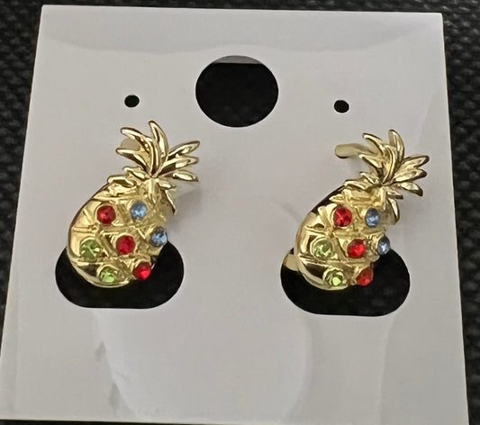 0ro laminado pineapple earrings