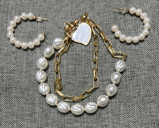 Pearl bracelet and necklace