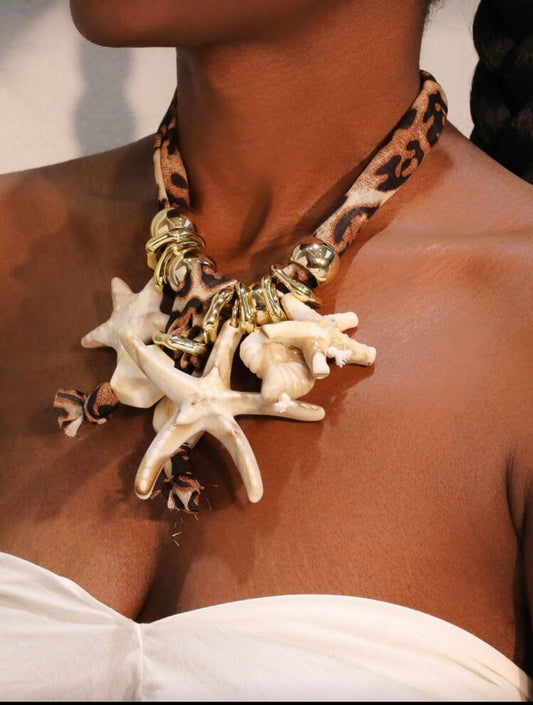 Sea star necklace