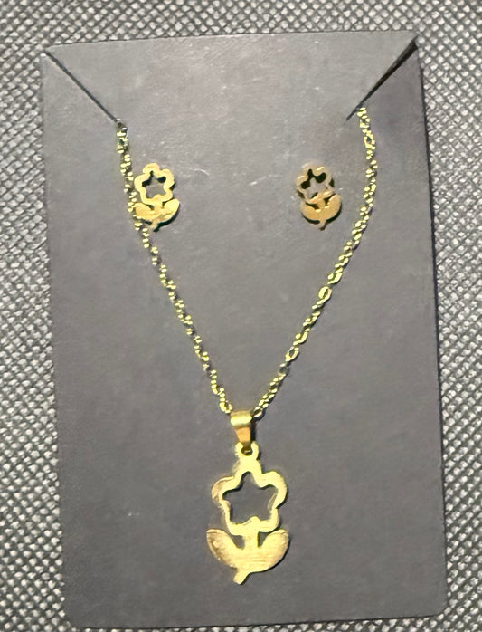 Rose necklace and earrings set