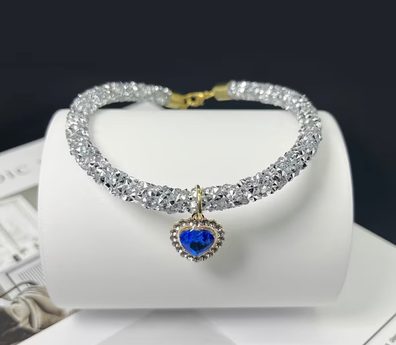 Blue dressy bracelet