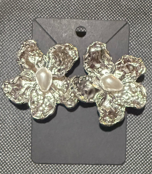 Flower dressy earrings