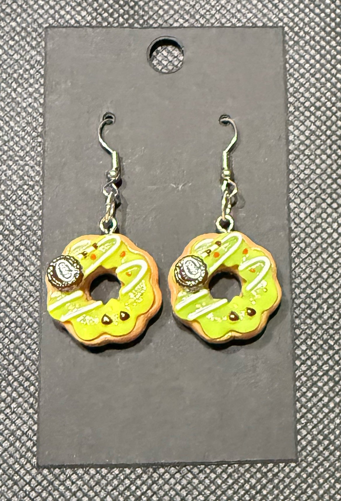Green donuts earrings