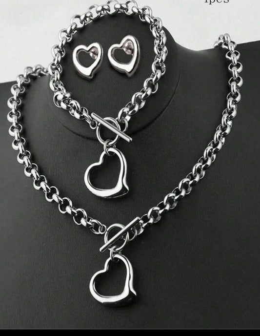Earrings necklace and bracelet set