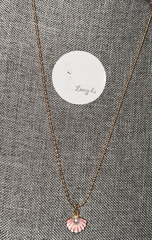 Sea shells necklace