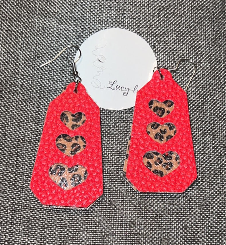 Leopard heart earrings