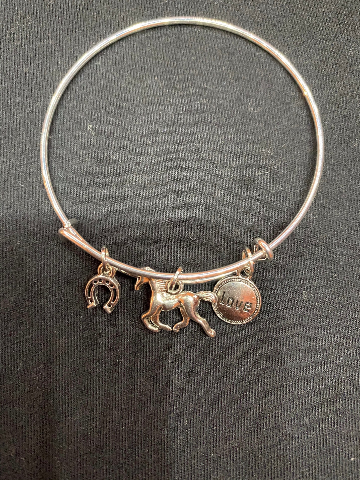 Horse bracelet edition