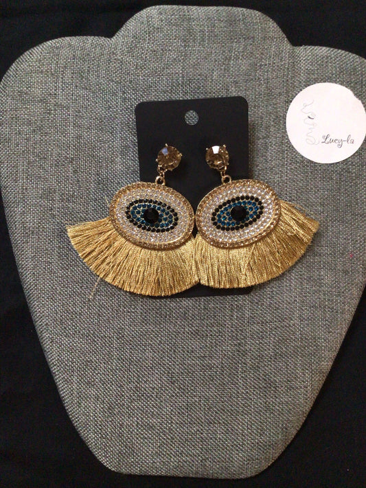 Eye earrings