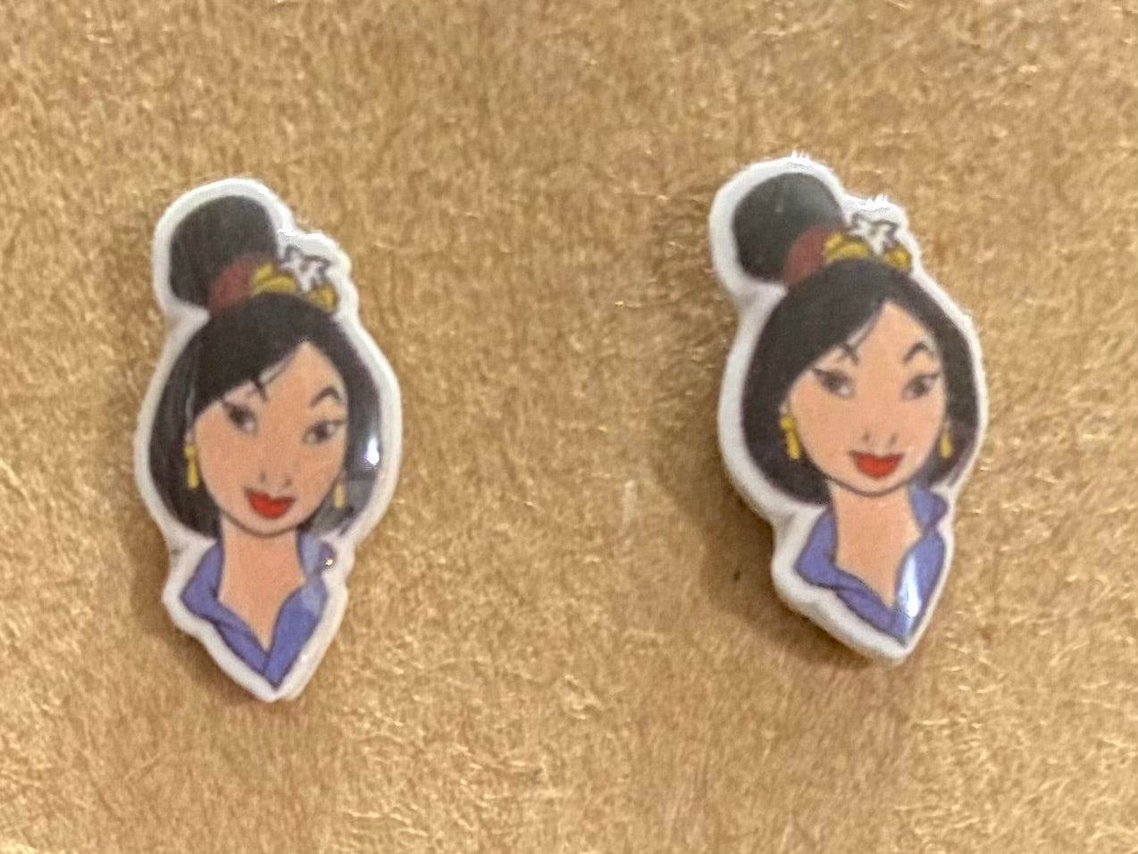 Mulan small earrings fantasy garments