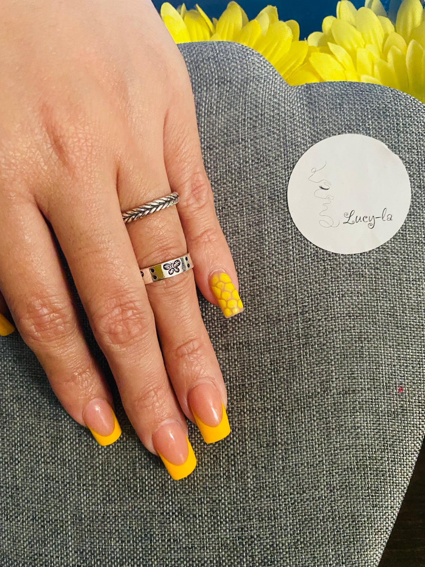 Butterfly duo rings set