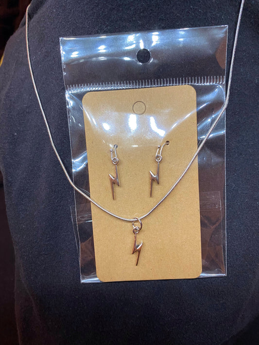 Scar earrings and necklace