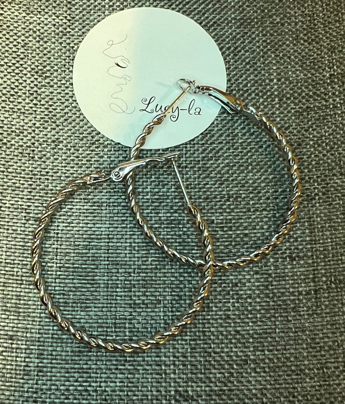 Medium hoops earrings