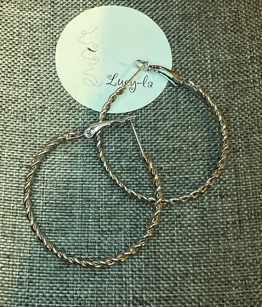 Medium hoops earrings