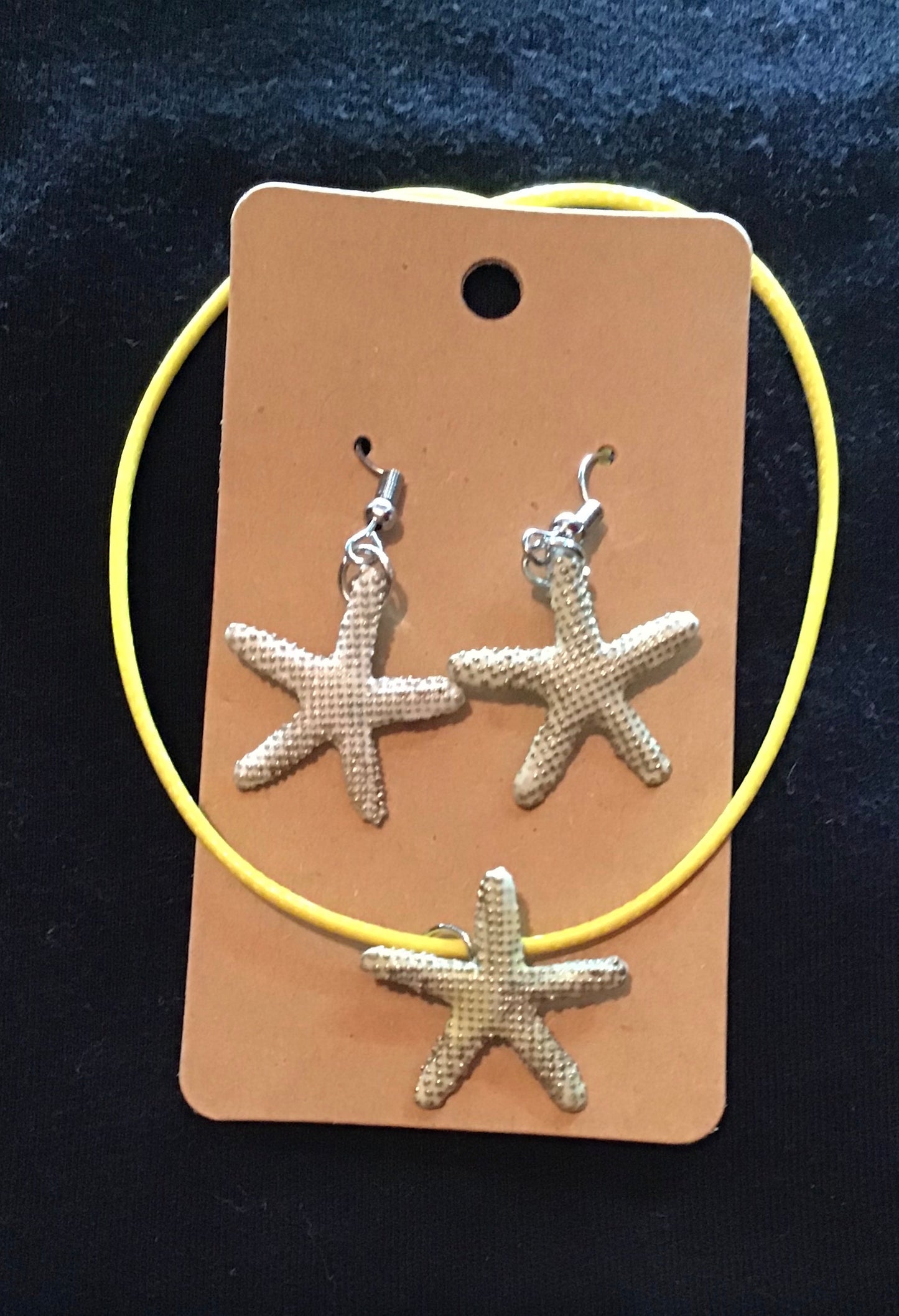 Estrella de mar necklace and earrings