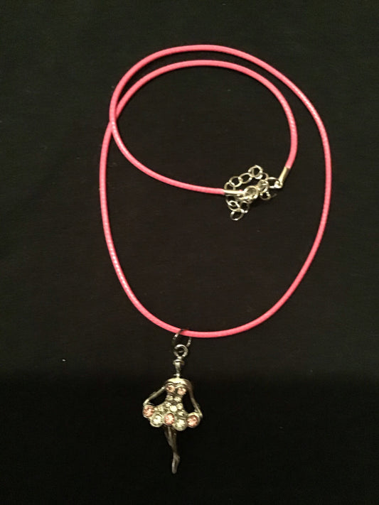 Bailarina necklace