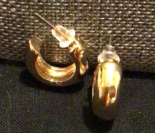 Gold earrings