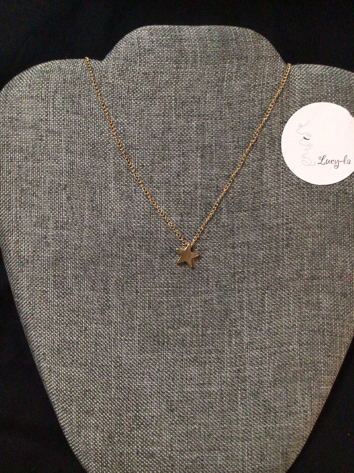 Star short necklace