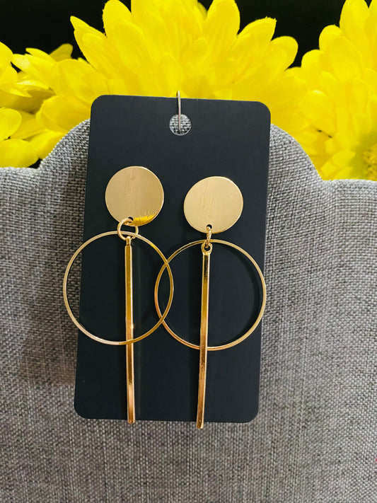 Gold circle earrings