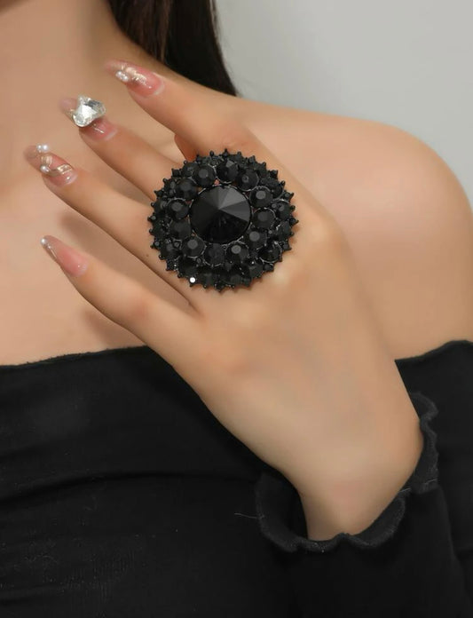 Dressy ring